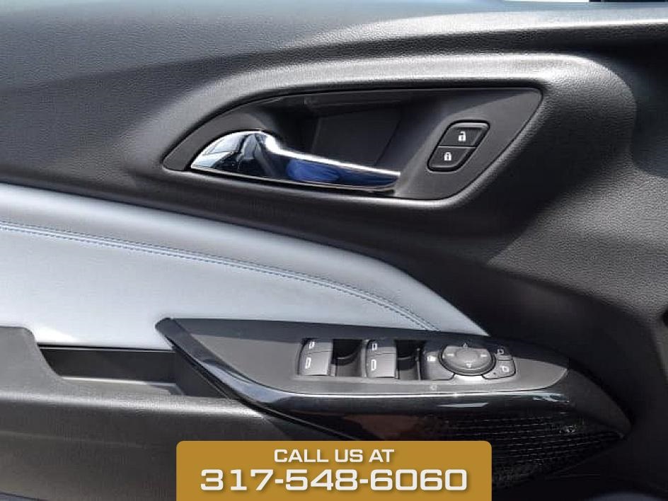 2025 Black Metallic Chevrolet Trax LT FWD SUV