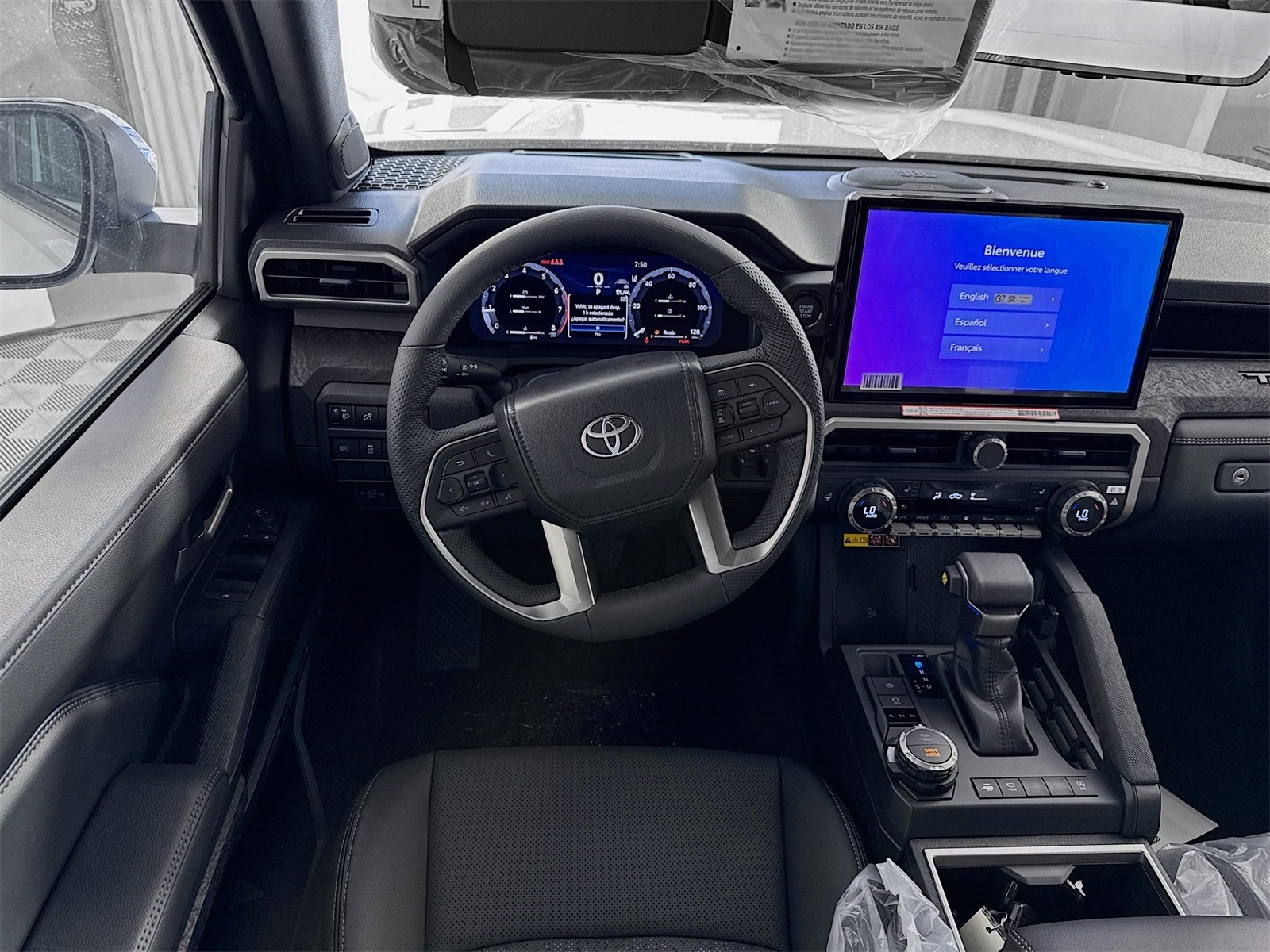 2025 Toyota Tacoma Limited photo 11