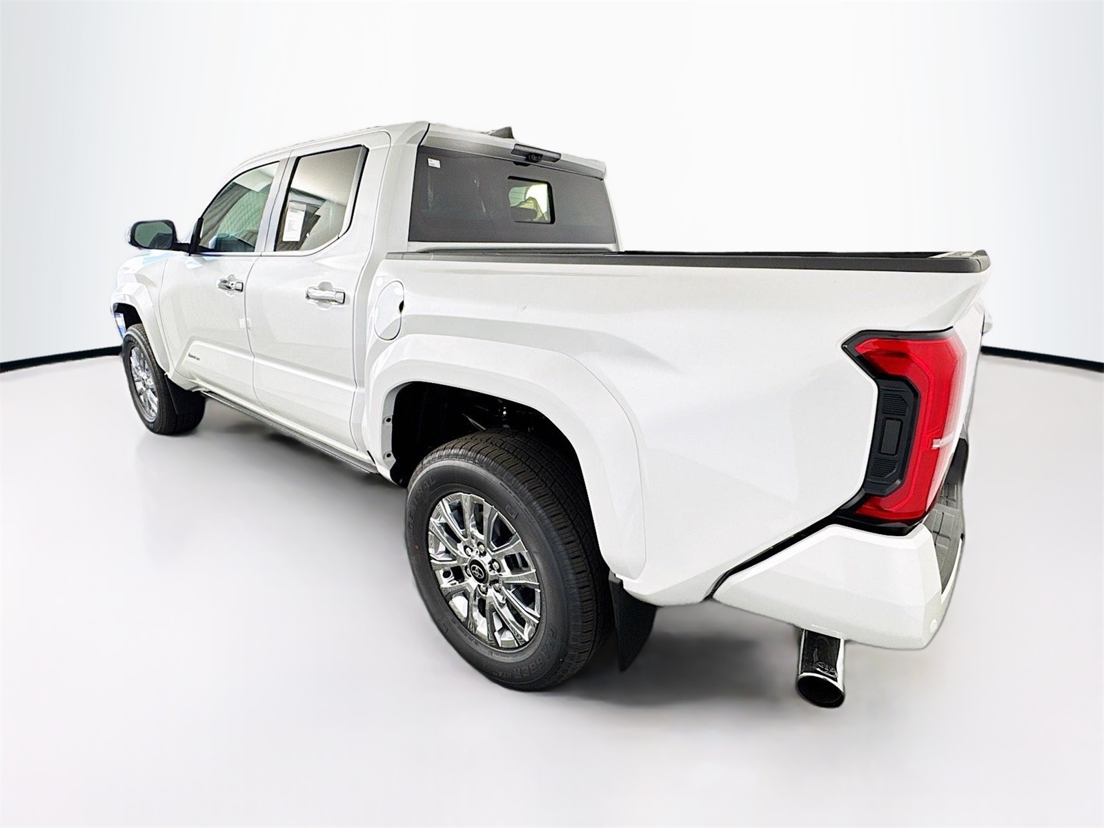 2025 Toyota Tacoma Limited photo 4