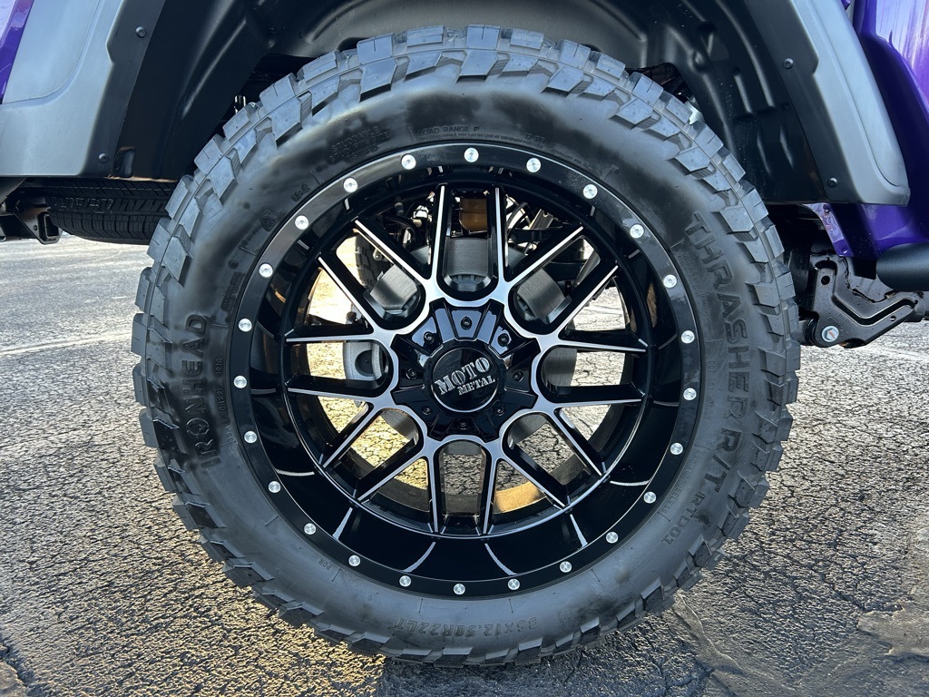 new 2026 Jeep Gladiator car, priced at $47,991