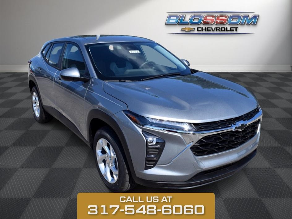 2025 Sterling Chevrolet Trax LS FWD SUV