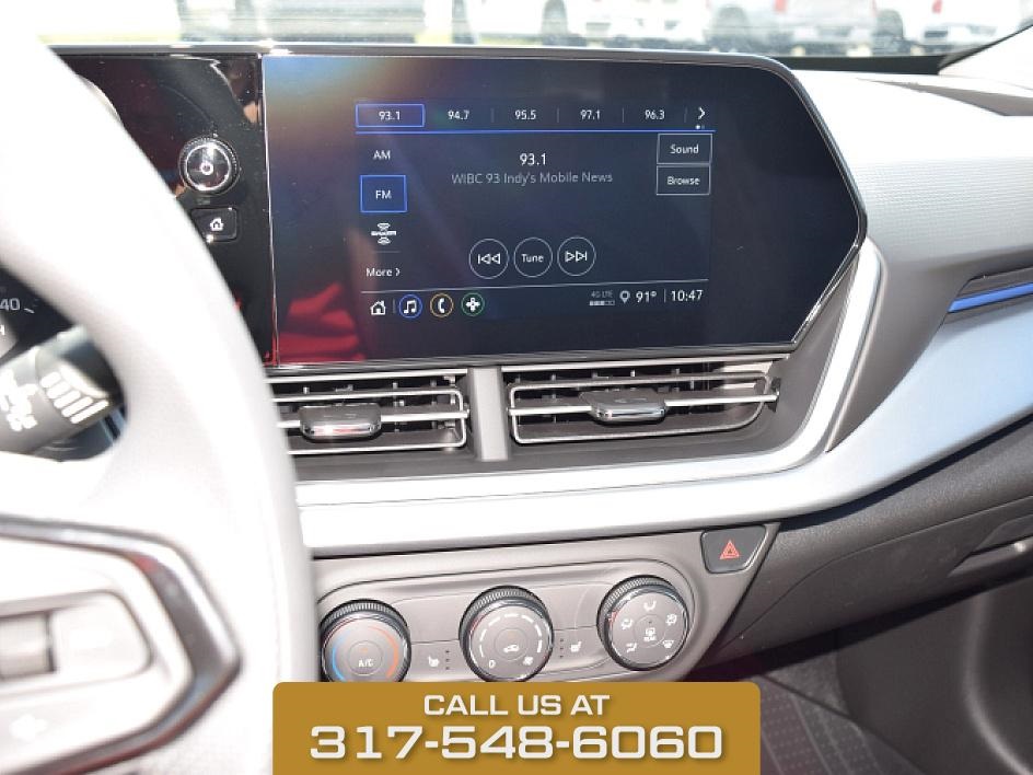 2025 Sterling Chevrolet Trax LS FWD SUV
