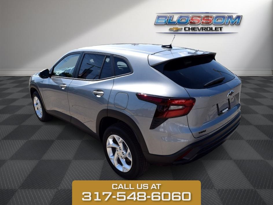 2025 Sterling Chevrolet Trax LS FWD SUV