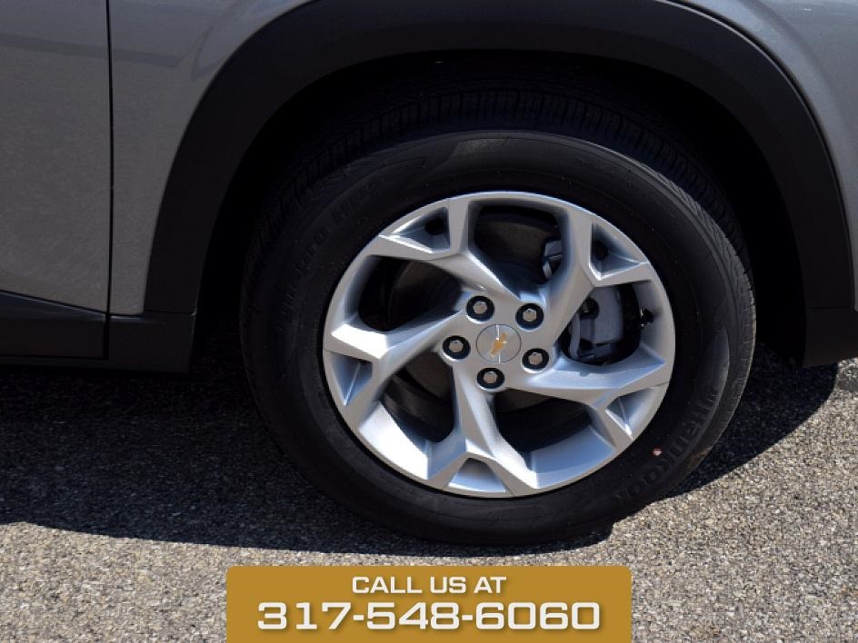2025 Sterling Chevrolet Trax LS FWD SUV