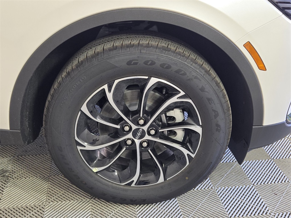 new 2026 Lincoln Nautilus car, priced at $61,670