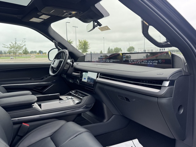 2025 Lincoln Navigator L Reserve photo 19