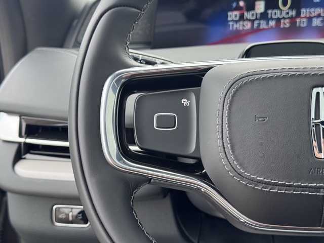 2025 Lincoln Navigator L Reserve photo 7