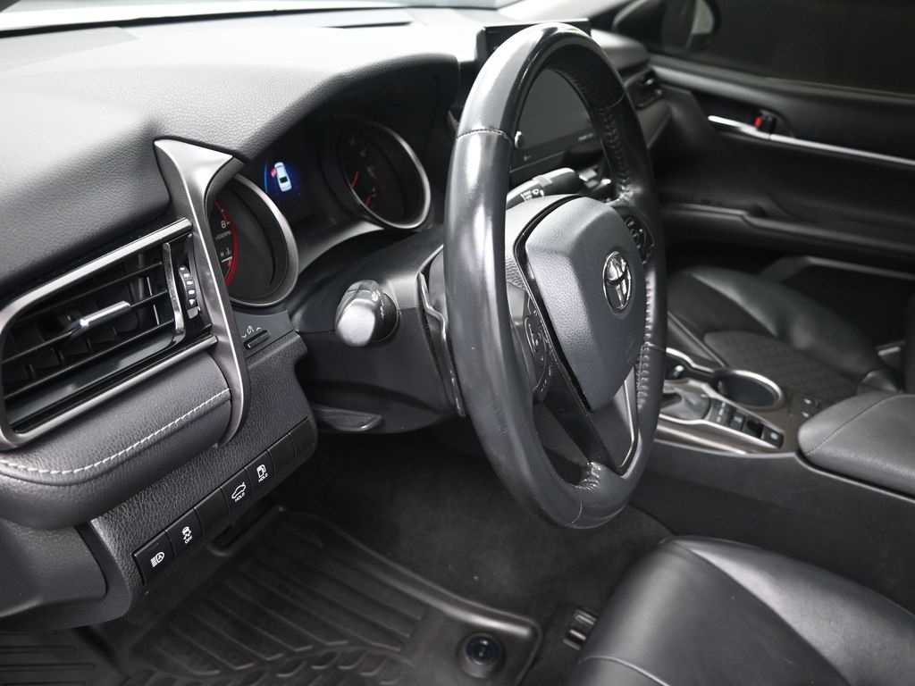 2022 Toyota Camry XSE photo 10