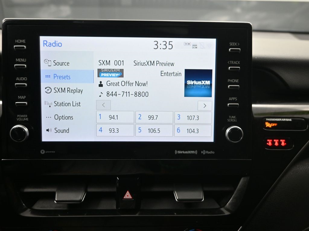 2022 Toyota Camry XSE photo 17