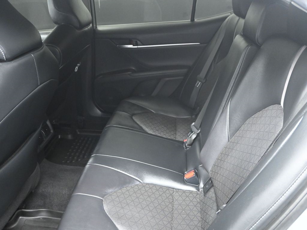 2022 Toyota Camry XSE photo 24