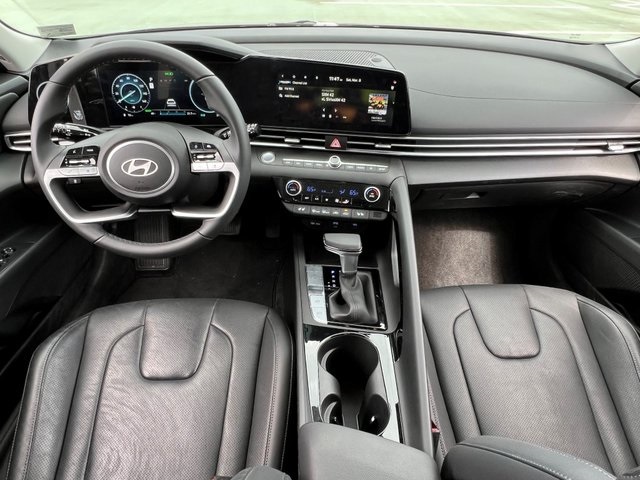 Elantra Hybrid Limited