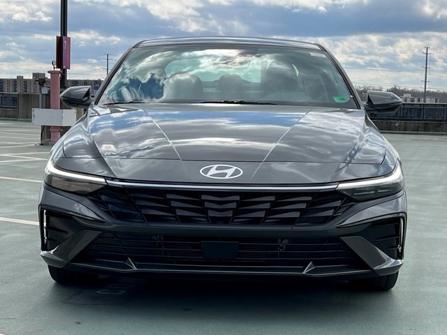 Elantra Hybrid Limited