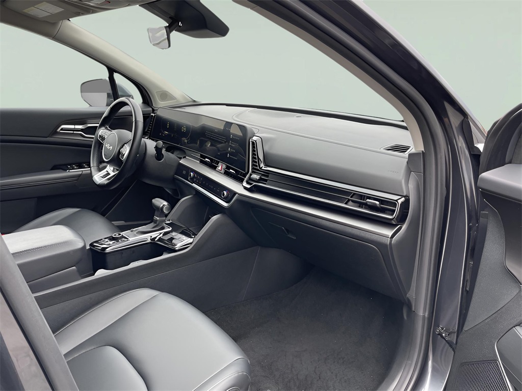 2023 Kia Sportage EX photo 3