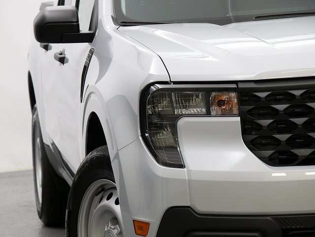 2025 Ford Maverick XL photo 3