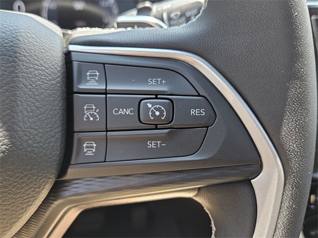 2025 Jeep Grand Cherokee Laredo X 4x2