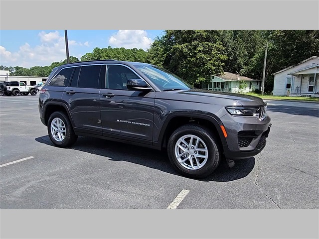 2025 Jeep Grand Cherokee Laredo X 4x2