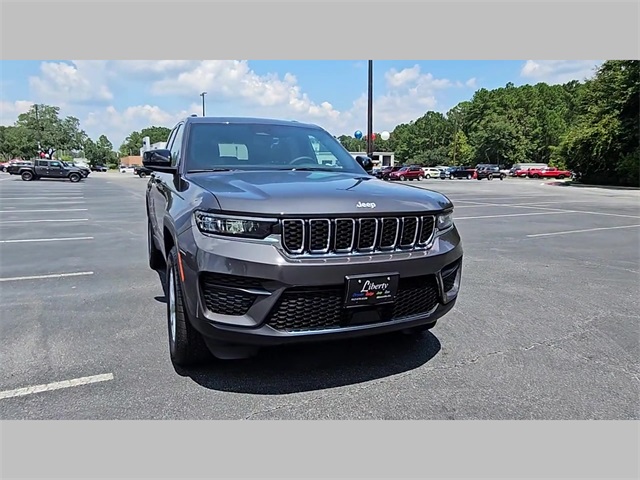 2025 Jeep Grand Cherokee Laredo X 4x2