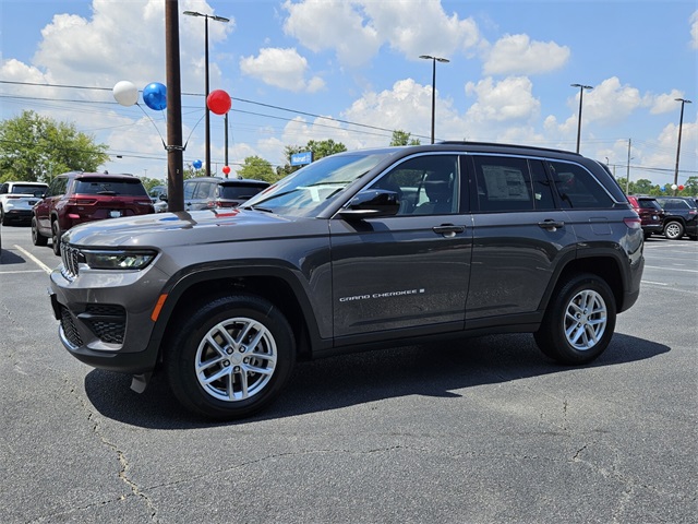 2025 Jeep Grand Cherokee Laredo X 4x2