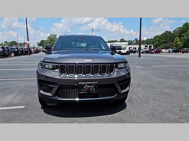 2025 Jeep Grand Cherokee Laredo X 4x2