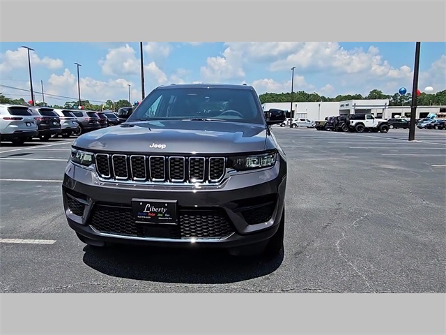 2025 Jeep Grand Cherokee Laredo X 4x2