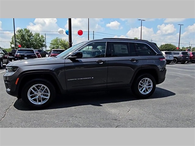 2025 Jeep Grand Cherokee Laredo X 4x2