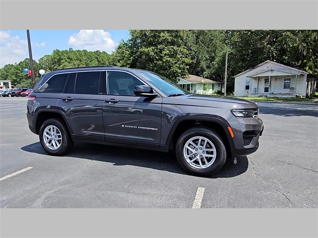 2025 Jeep Grand Cherokee Laredo X 4x2