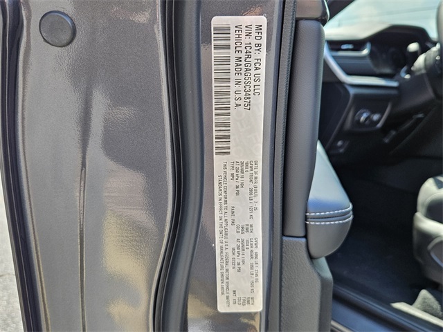 2025 Jeep Grand Cherokee Laredo X 4x2