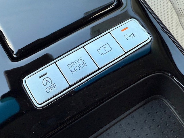 new 2026 Genesis G80 car, priced at $72,160