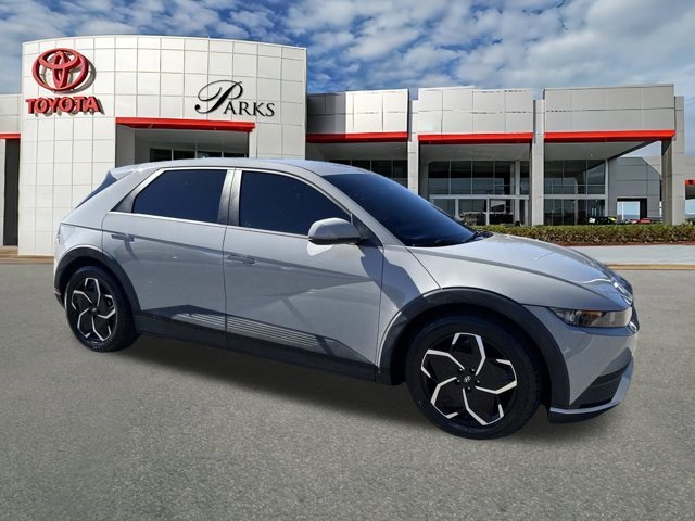 2022 Hyundai IONIQ 5 SEL's photo