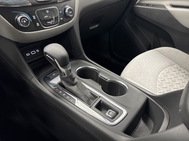 used 2023 Chevrolet Equinox car, priced at $21,420