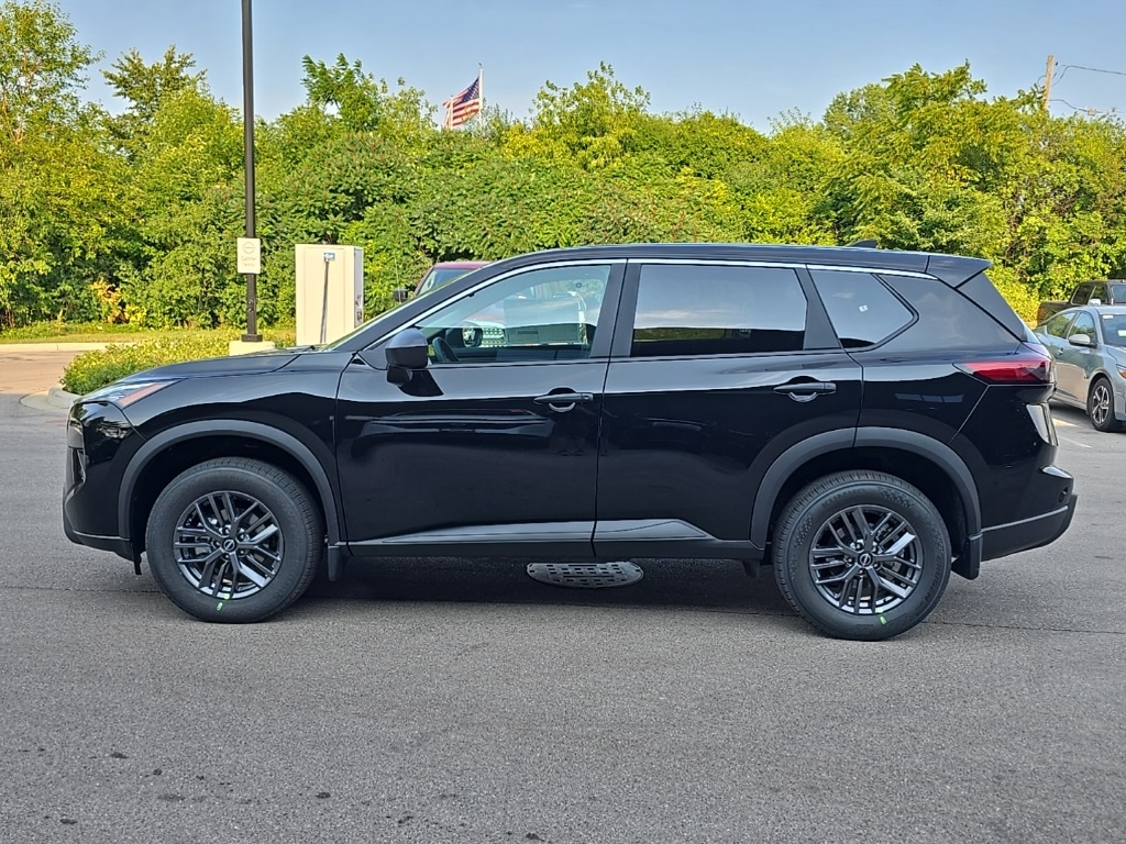 2026 Nissan Rogue S photo 2