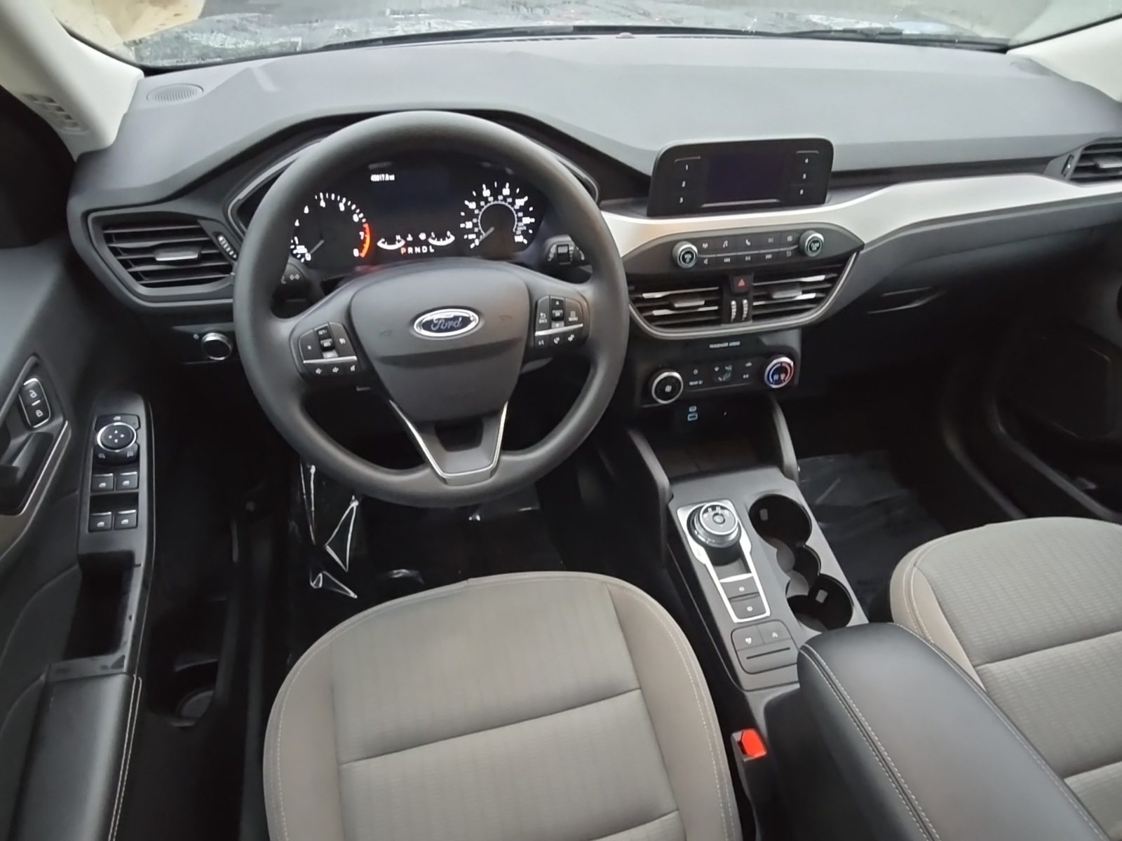 2022 Ford Escape S photo 2