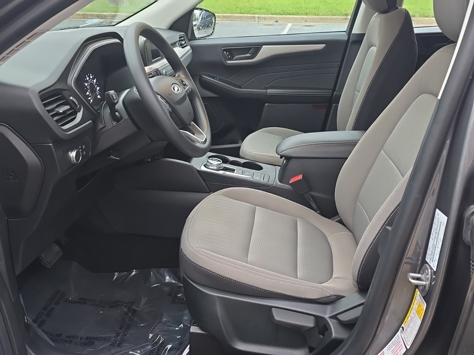 2022 Ford Escape S photo 4