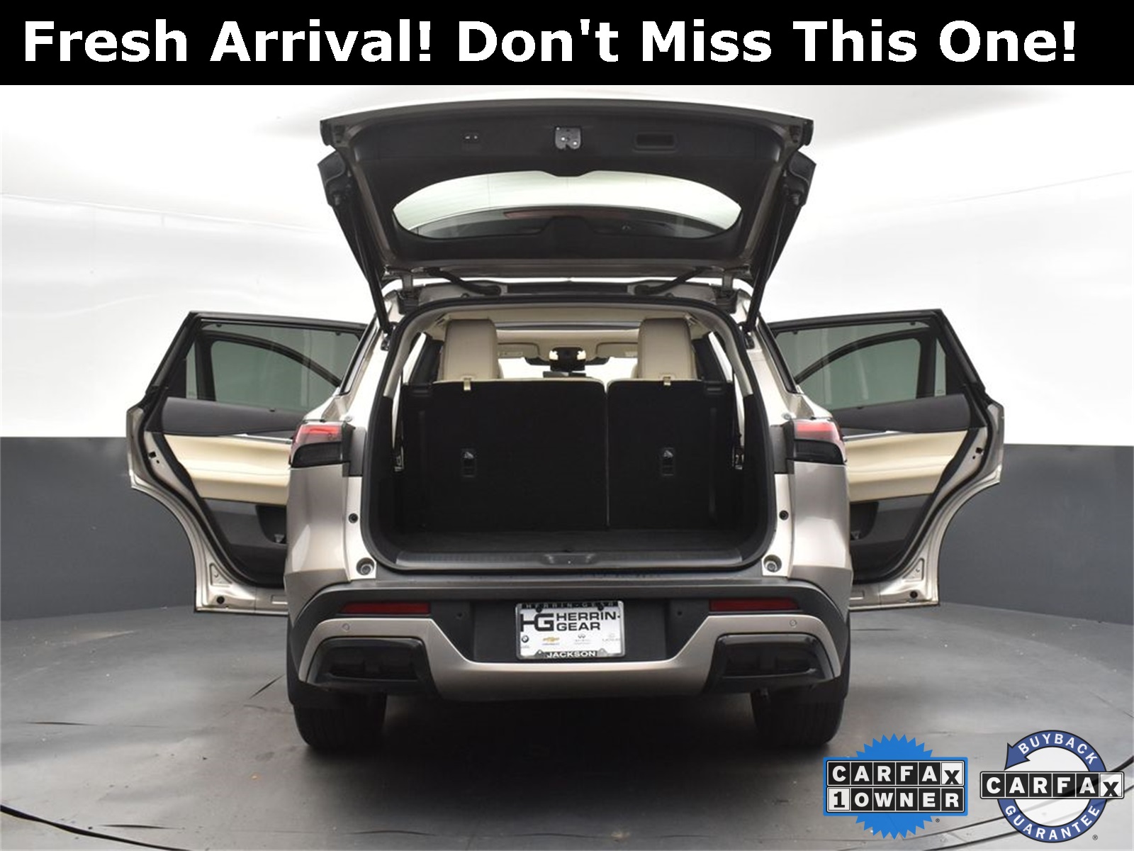 2024 Titanium INFINITI QX60 LUXE AWD SUV