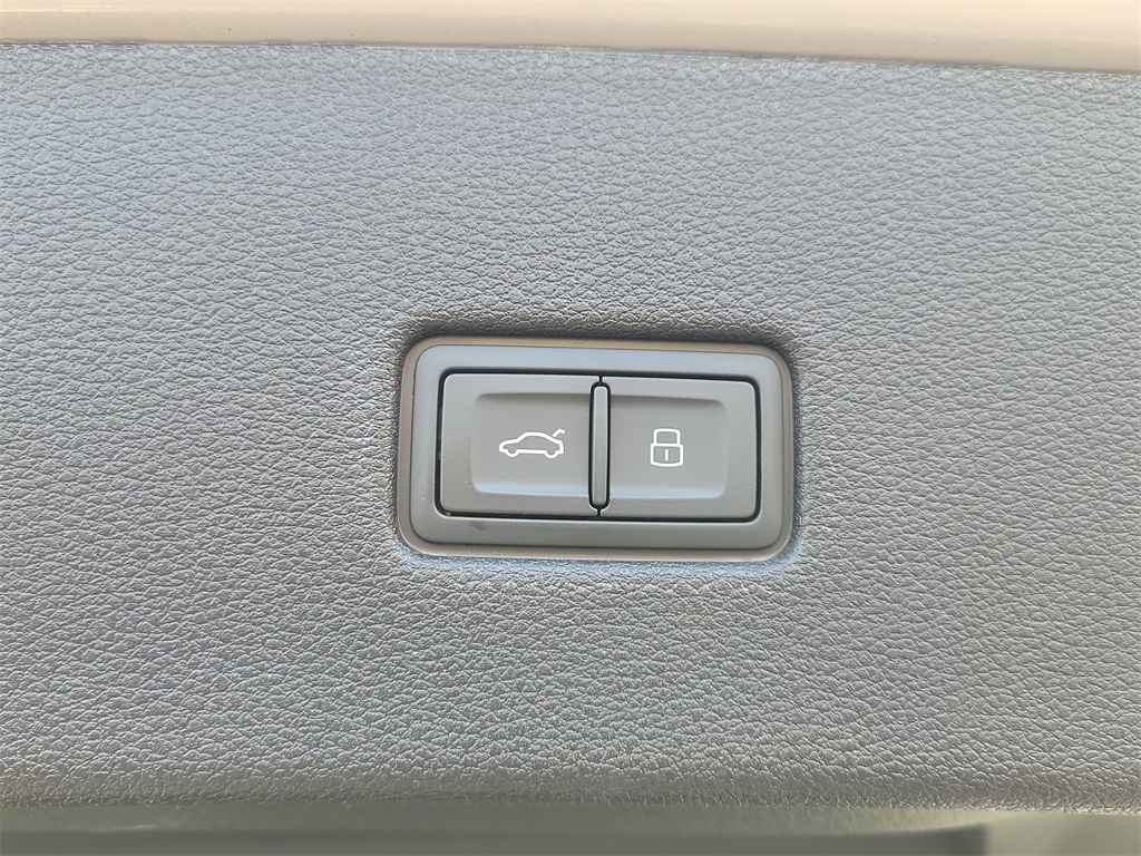 used 2023 Audi SQ8 car, priced at $72,998