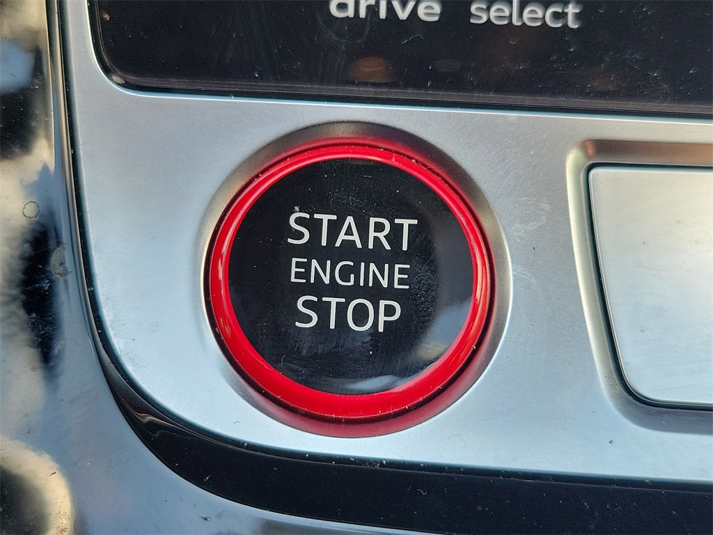 used 2023 Audi SQ8 car, priced at $72,998