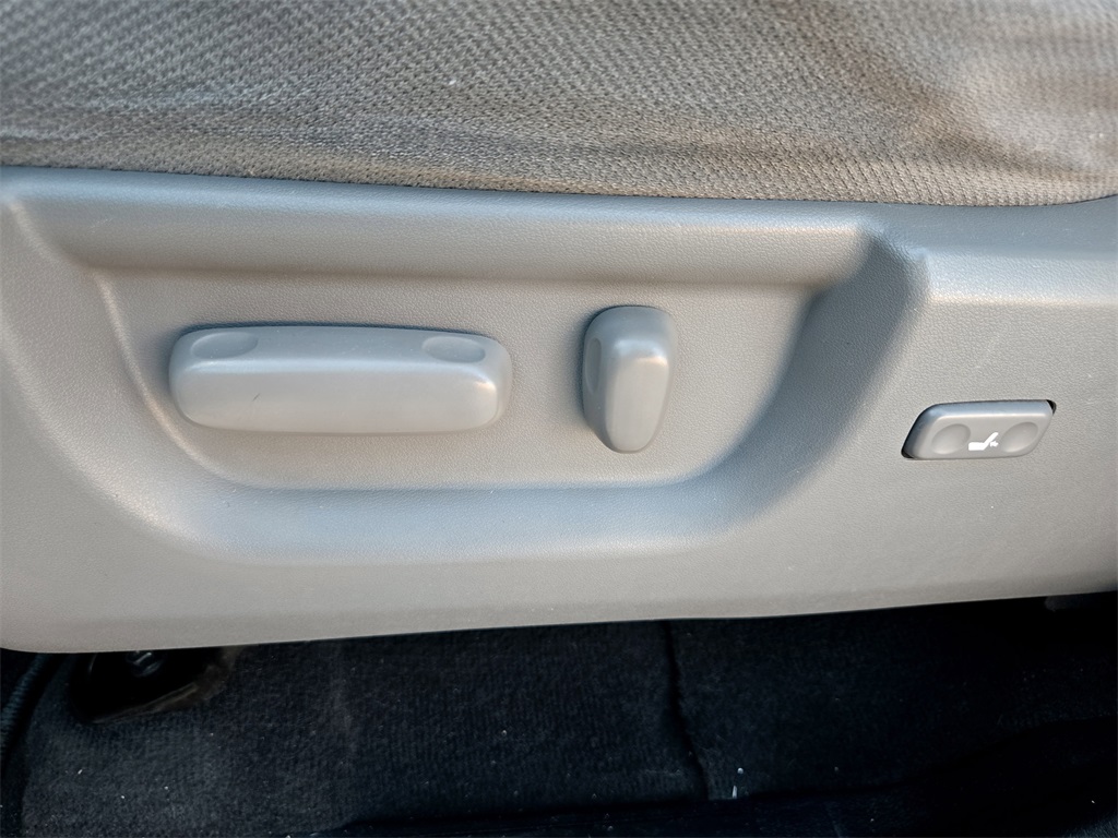 2012 Toyota Tundra Grade photo 22