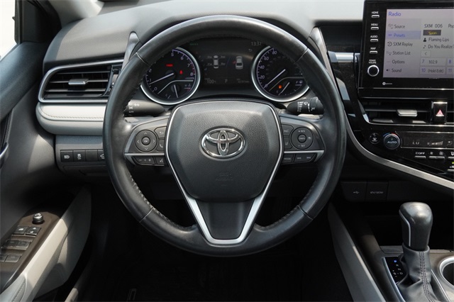 2021 Toyota Camry XLE photo 15