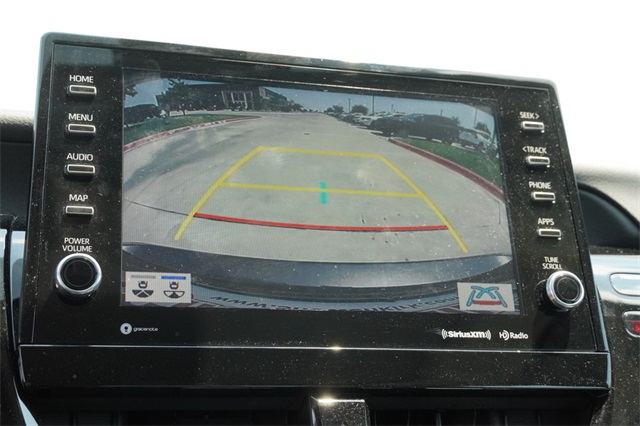 2021 Toyota Camry XLE photo 22