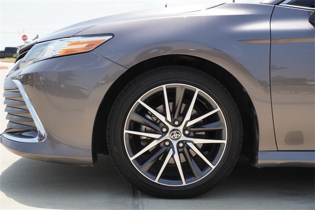 2021 Toyota Camry XLE photo 5