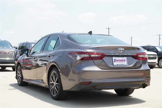 2021 Toyota Camry XLE photo 6