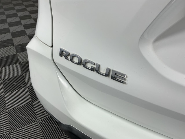used 2018 Nissan Rogue car, priced at $11,533