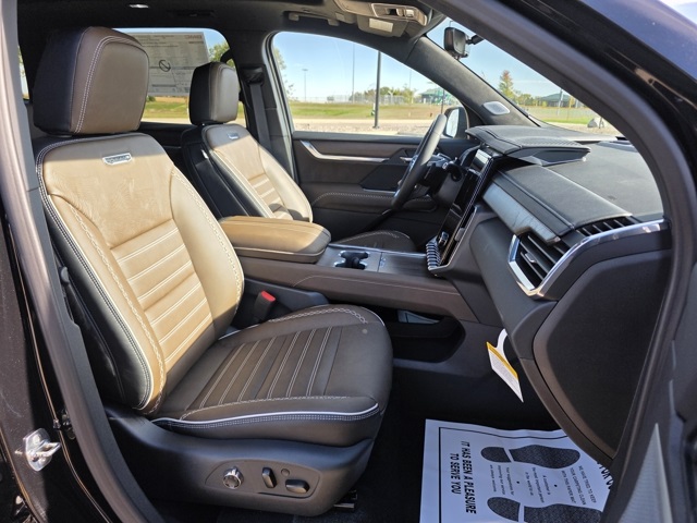 2026 GMC Acadia Denali Ultimate AWD
