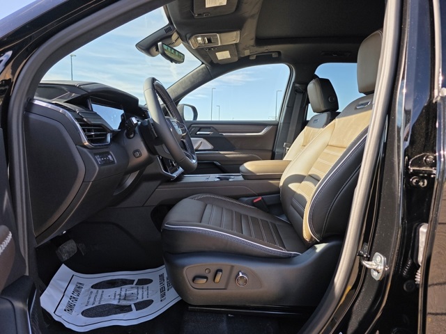 2026 GMC Acadia Denali Ultimate AWD