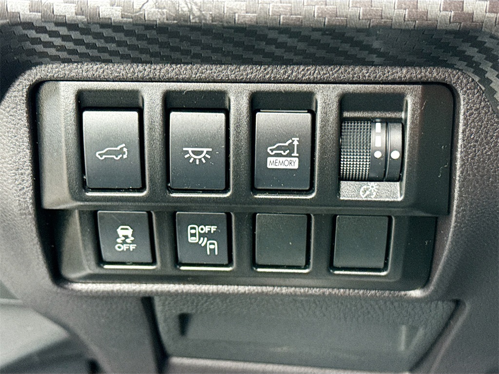 2022 Subaru Ascent Onyx Edition photo 5