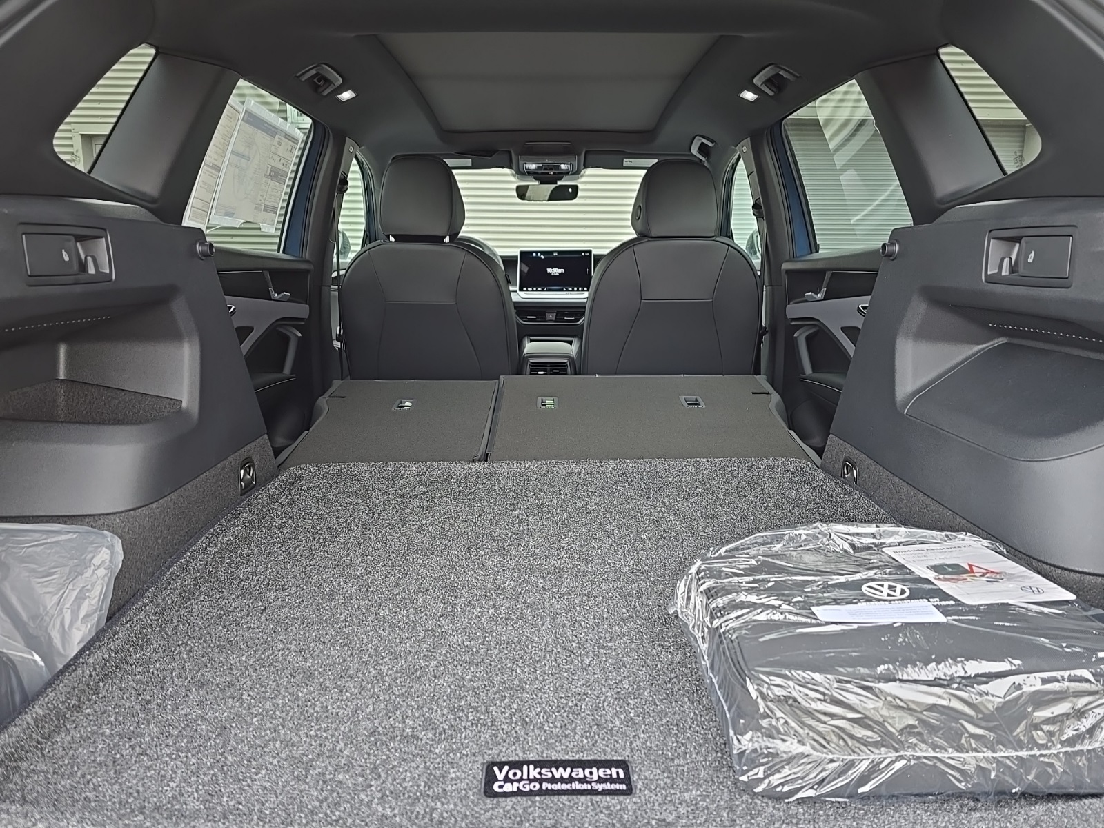 new 2026 Volkswagen Tiguan car, priced at $39,292