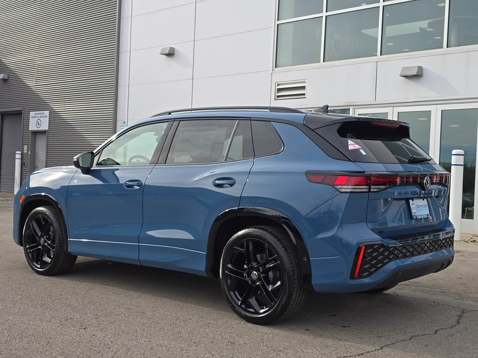 new 2026 Volkswagen Tiguan car, priced at $39,292