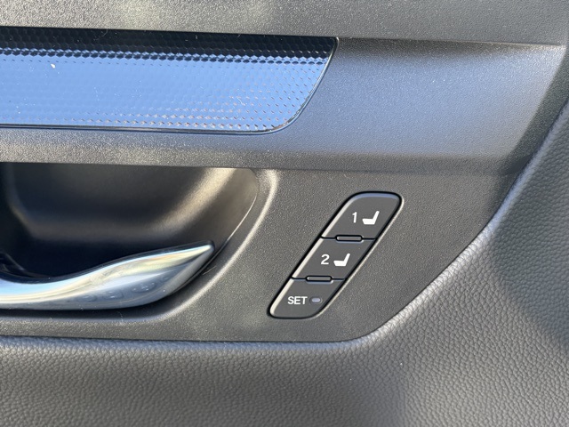 new 2026 Honda CR-V Hybrid car, priced at $41,675