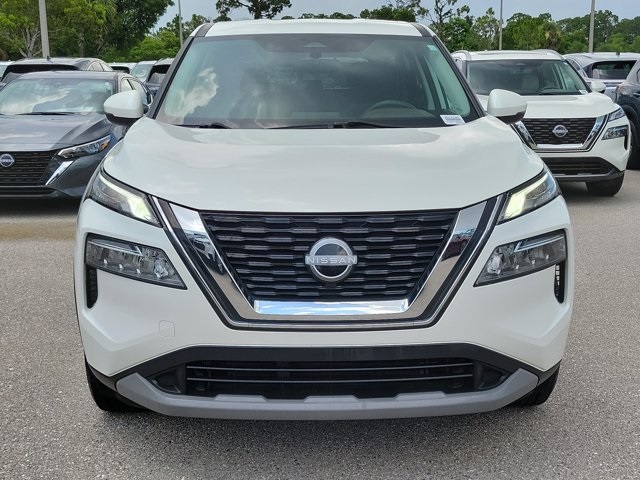 2023 Pearl White Tricoat Nissan Rogue SV FWD SUV