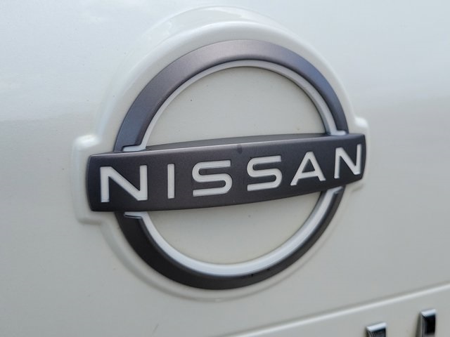 2023 Pearl White Tricoat Nissan Rogue SV FWD SUV
